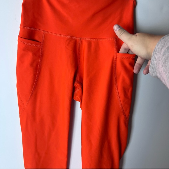 Old Navy Women’s Power-soft Cropped Neon Orange Leggings - Workout Tights - Picture 5 of 6